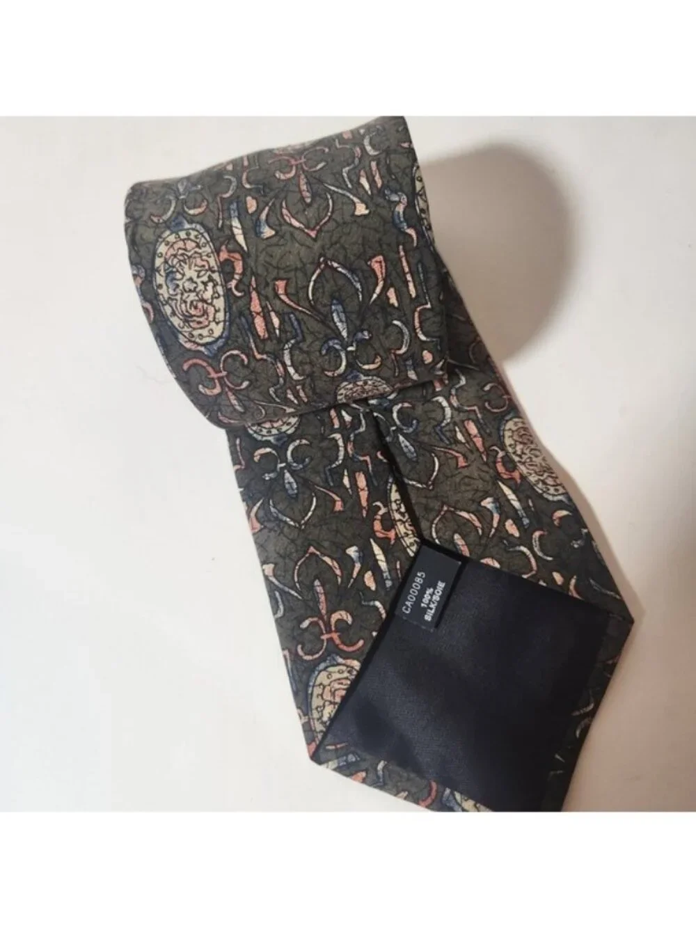 Brigatti‎ Mens Silk Necktie Olive Green Abstract Medallion Fleur-De-Lis